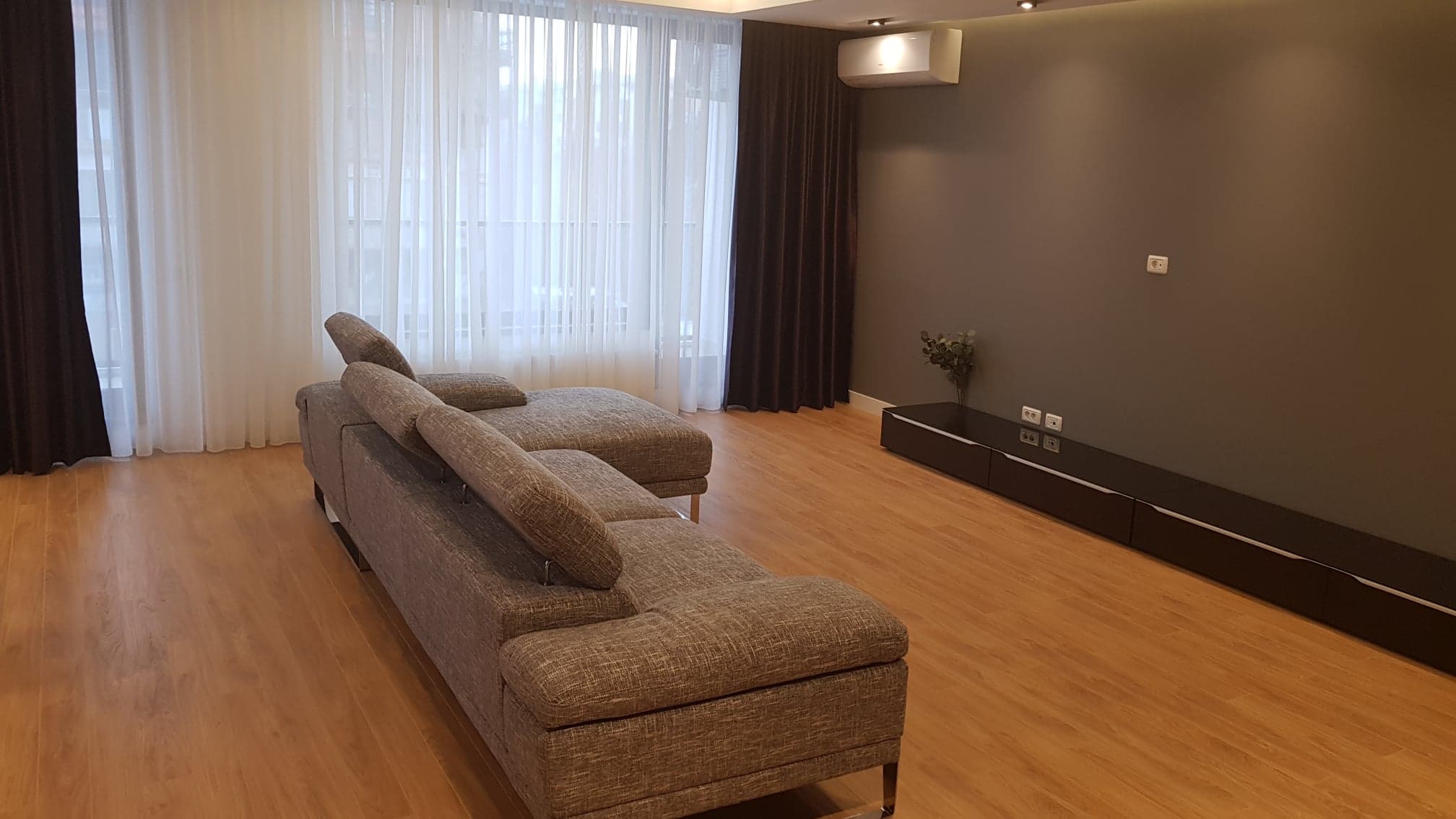 Iancu Nicolae, Apartament Nou cu 4 camere 2018